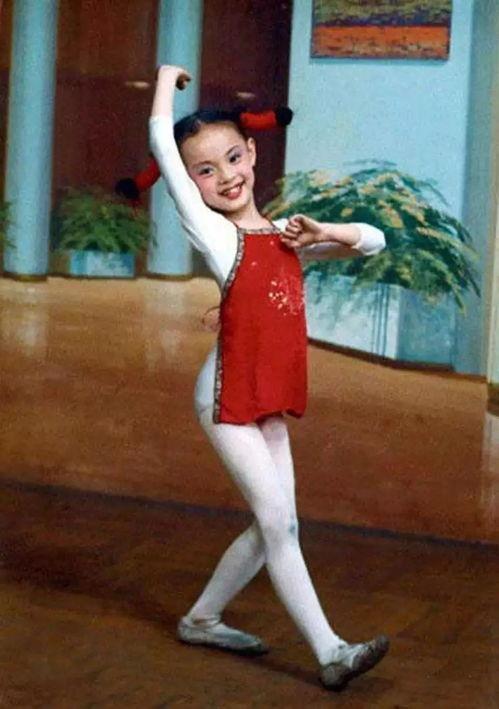 吃瓜一姐化妆视频,轻松打造日常妆容